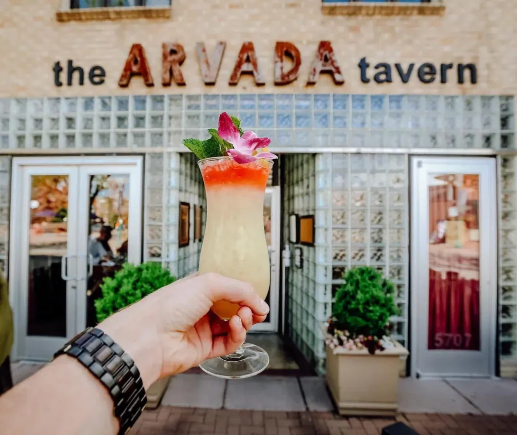 restaurant Arvada Tavern