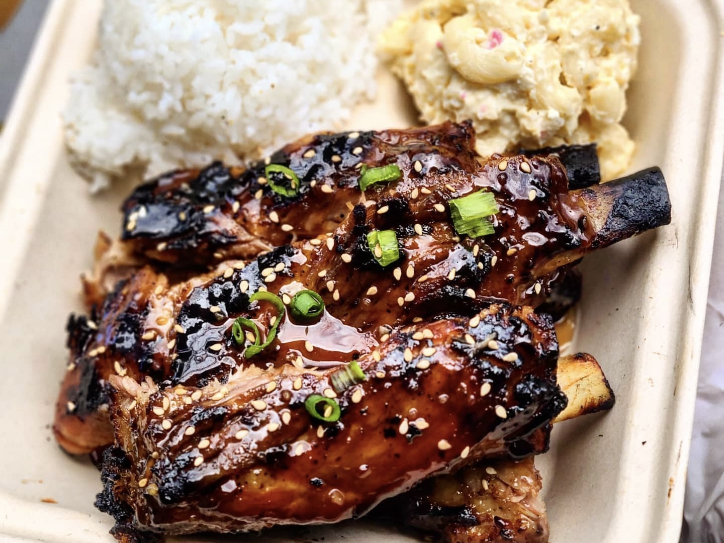 A barbecue lunch plate from Kealoha's BBQ