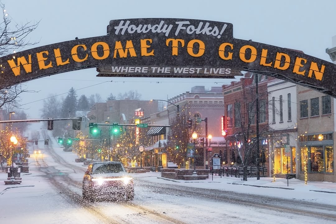 The "Welcome to Golden" sign on a snowy day